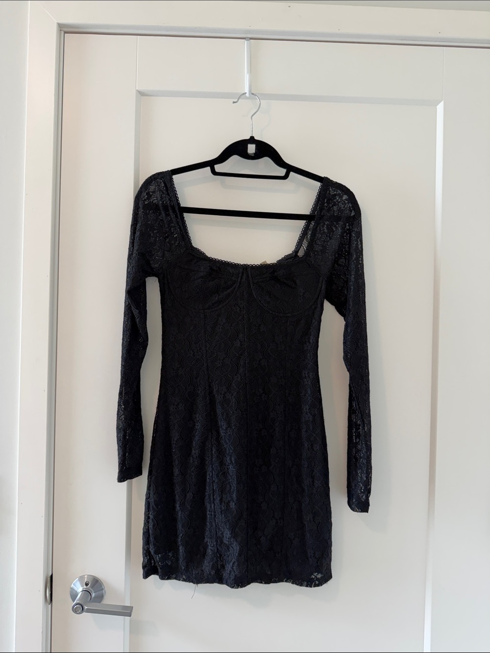 La Hearts Black Lace Long-Sleeve Mini Dress